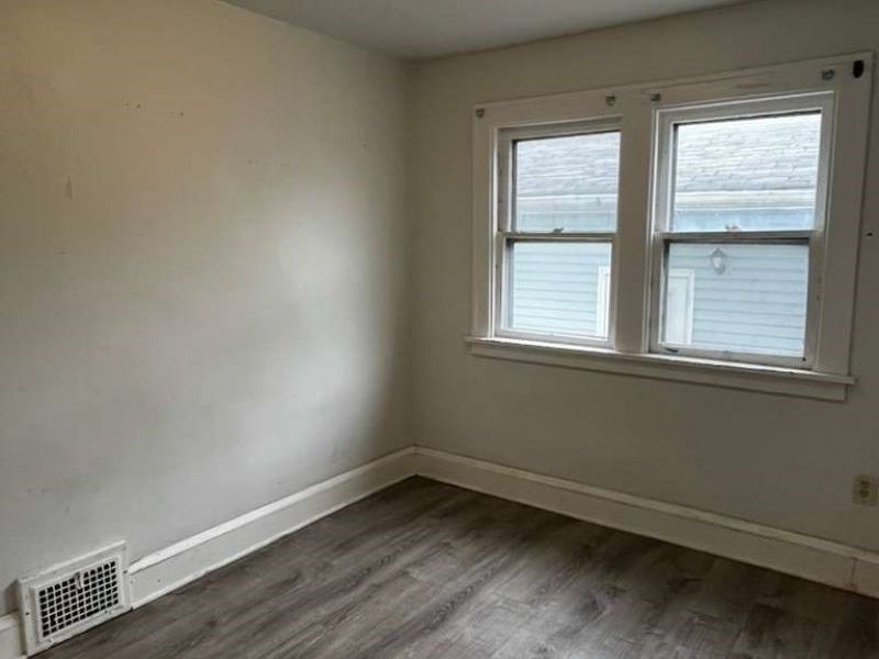 3993 W 23rd Street, Cleveland, OH 44109 Photo 5