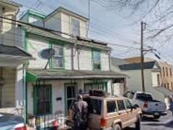 835 W WOOD Street, Coal Township, PA 17866
