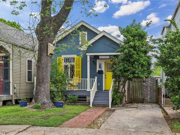 1019 BELLECASTLE Street, New Orleans, LA 70115