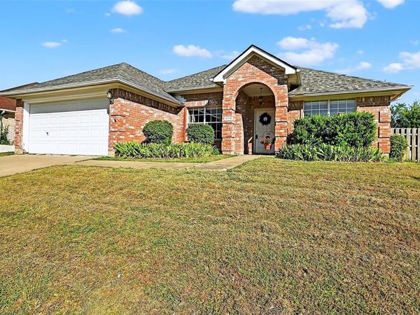 1600 Creekside Avenue , Sherman, TX 75092
