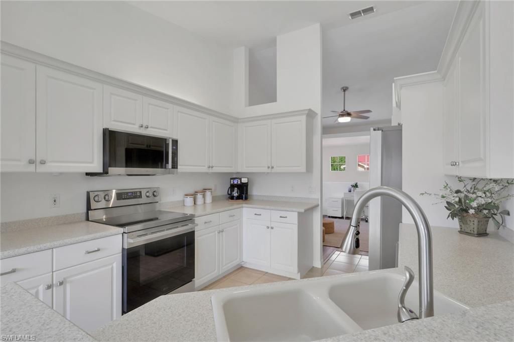 20300 Calice Ct, Unit 1104, Estero, FL 33928 Photo