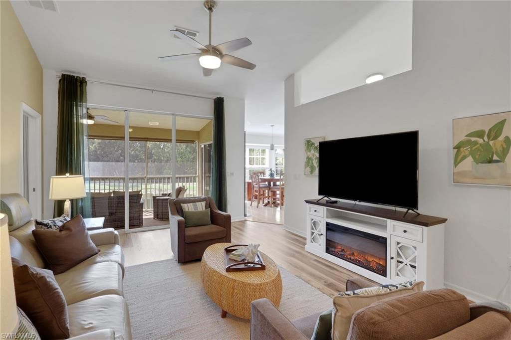 20300 Calice Ct, Unit 1104, Estero, FL 33928 Photo