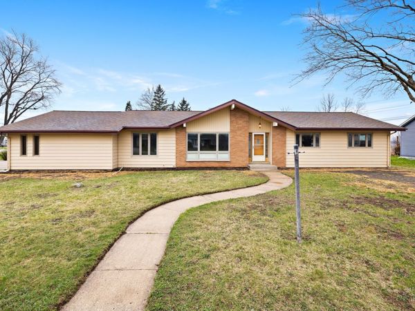 10817 Bonnie Brae Road , Huntley, IL 60142