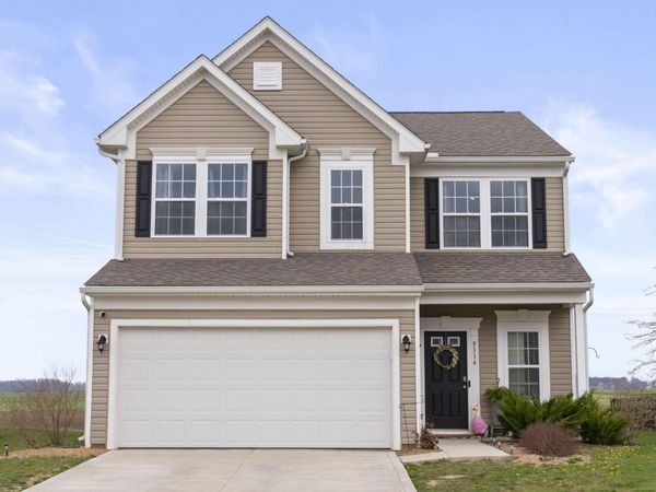 5316 Karst Circle, Ashville, OH 43103