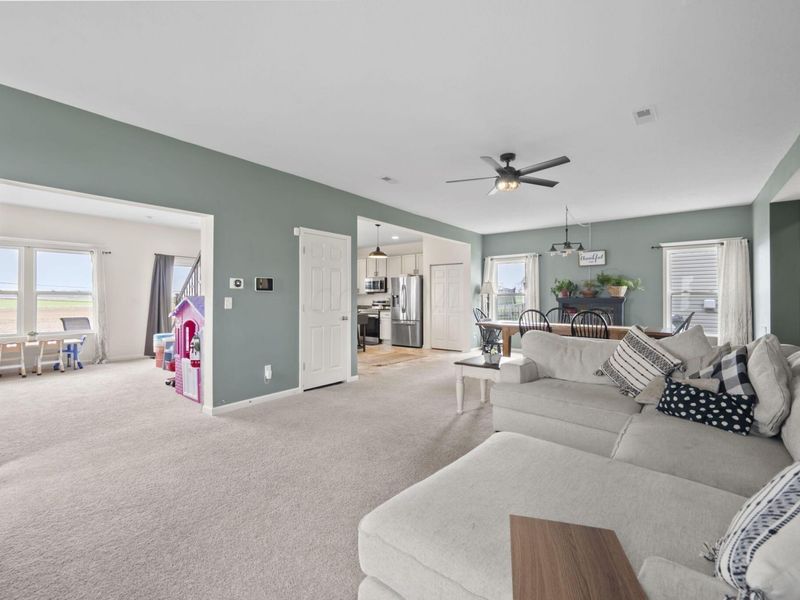 5316 Karst Circle, Ashville, OH 43103 Photo 10