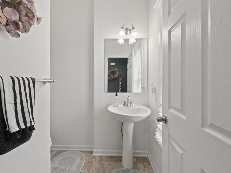 5316 Karst Circle, Ashville, OH 43103 Photo 16