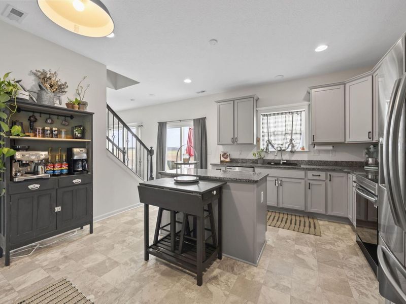 5316 Karst Circle, Ashville, OH 43103 Photo 6