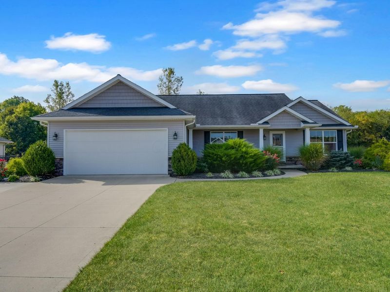 48 Struble Circle , Fredericktown, OH 43019 Photo 1