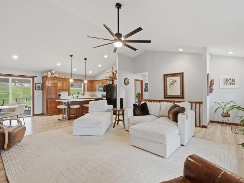 48 Struble Circle , Fredericktown, OH 43019 Photo 3