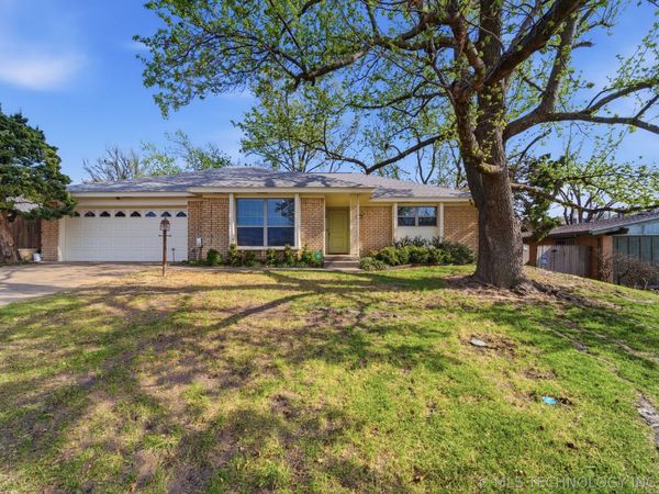 7816 E 58th Street , Tulsa, OK 74145