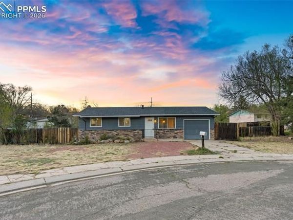 2436 Launcelot Court, Colorado Springs, CO 80904