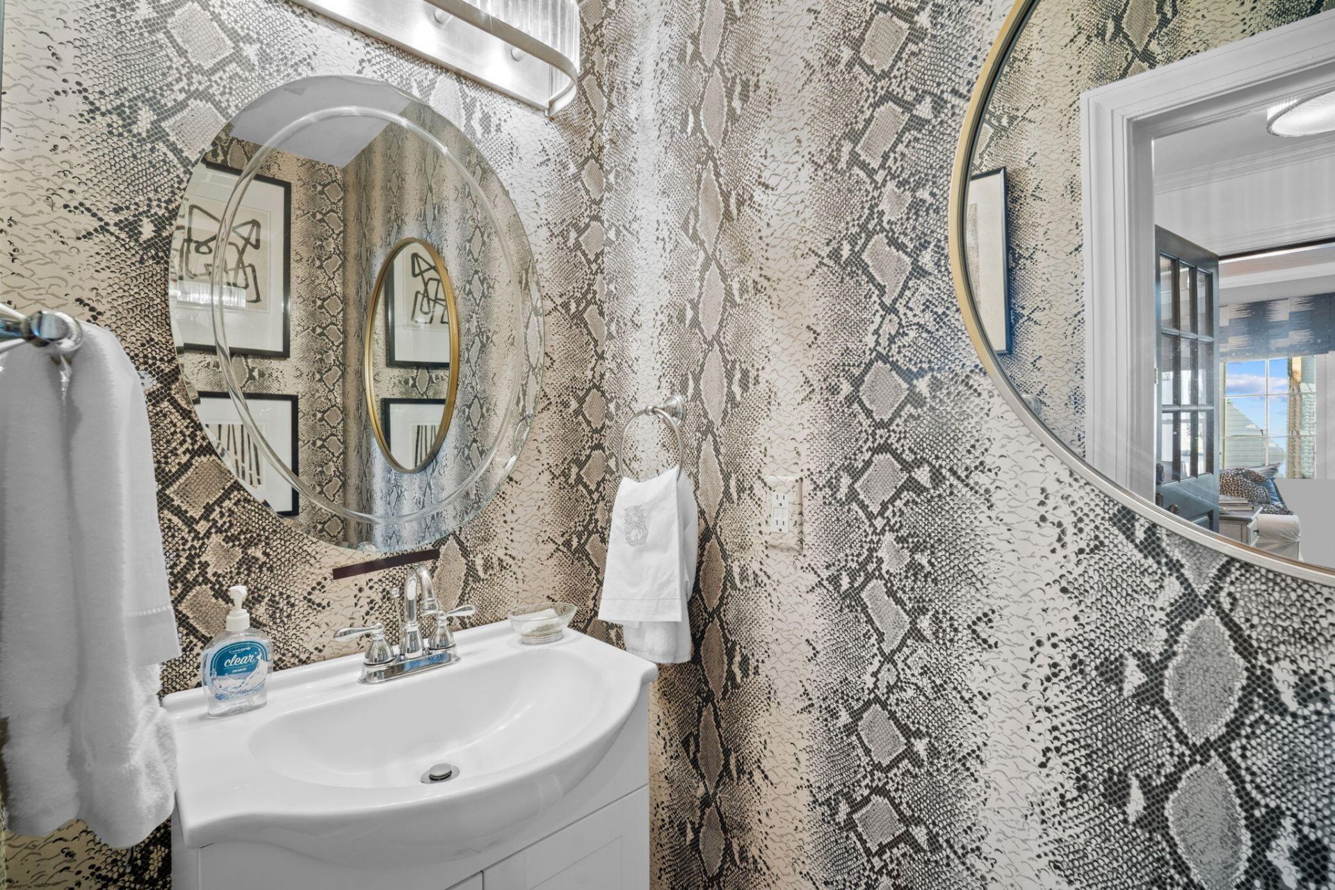 1307 Bay Street Photo 29