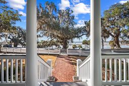 1307 Bay Street photo 4