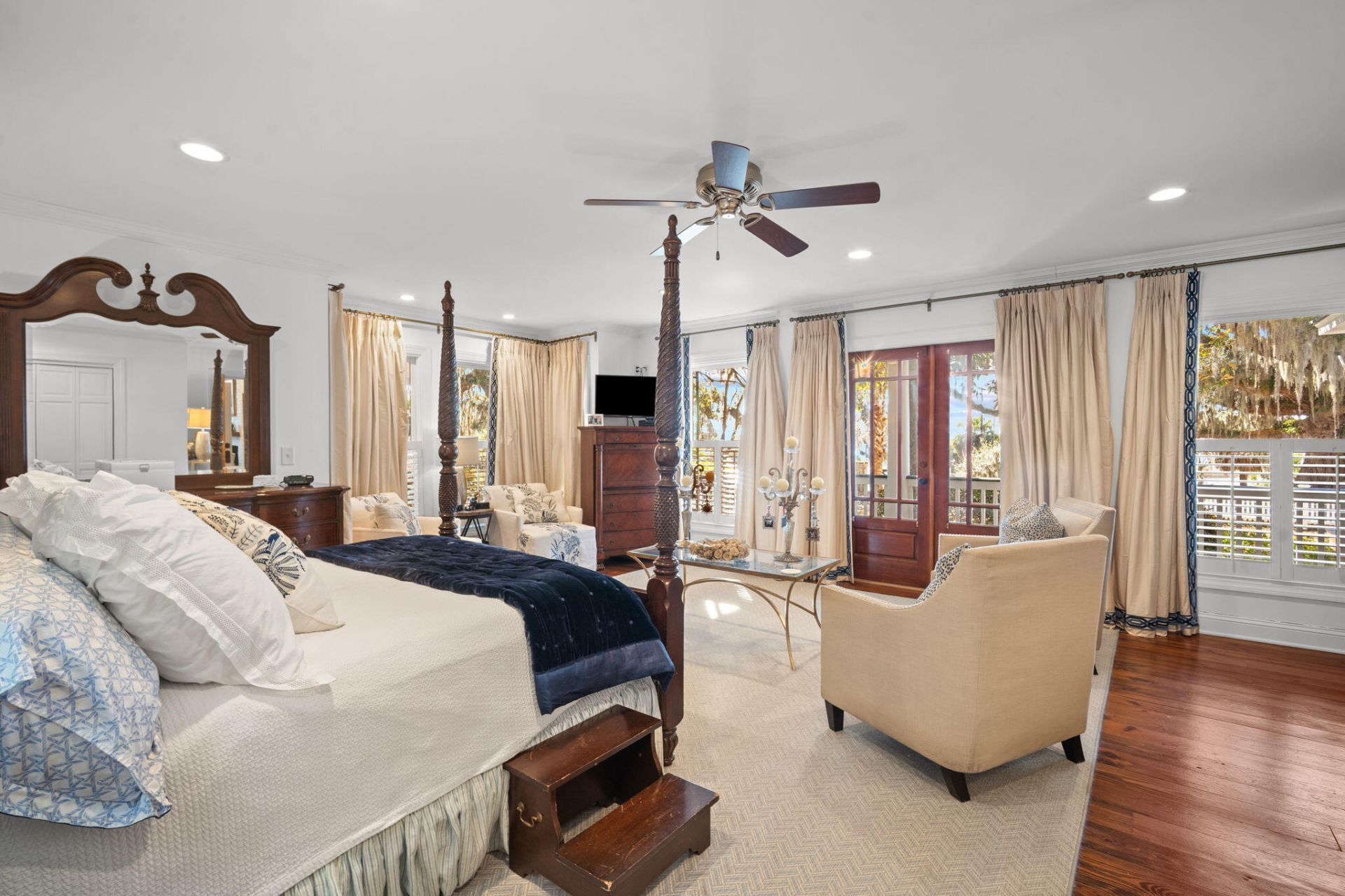 1307 Bay Street Photo 32