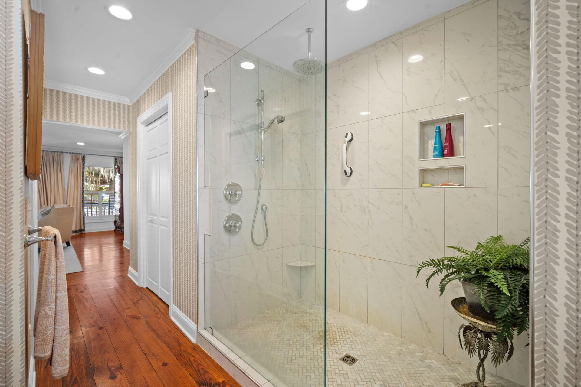 1307 Bay Street Photo 36