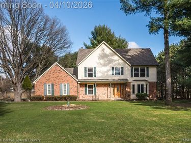 2708 Ore Valley Drive, Hartland Twp, MI 48353