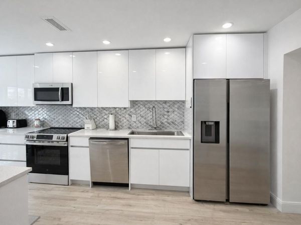 4 Westgate Lane, Unit 4c, Boynton Beach, FL 33436