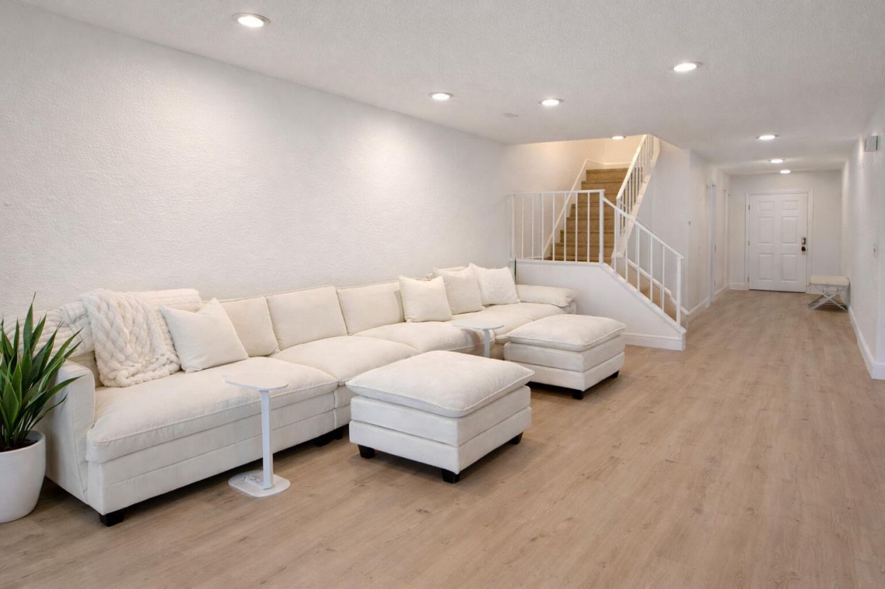 4 Westgate Lane, Unit 4c, Boynton Beach, FL 33436 Photo