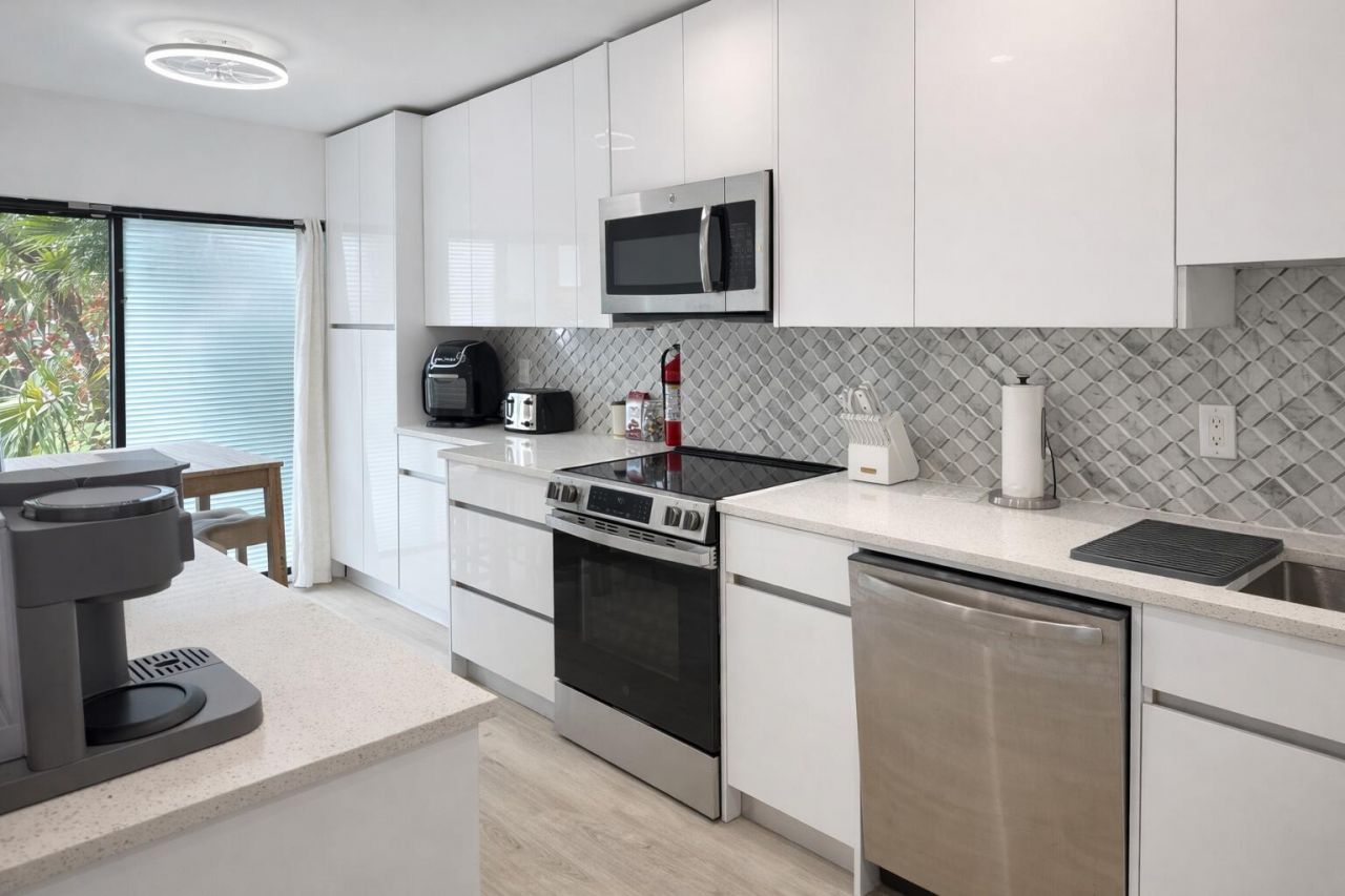 4 Westgate Lane, Unit 4c, Boynton Beach, FL 33436 Photo