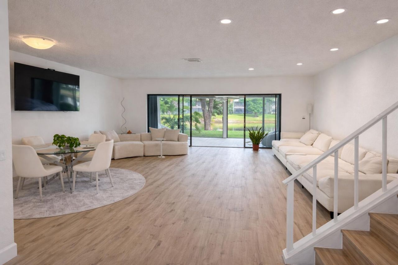 4 Westgate Lane, Unit 4c, Boynton Beach, FL 33436 Photo