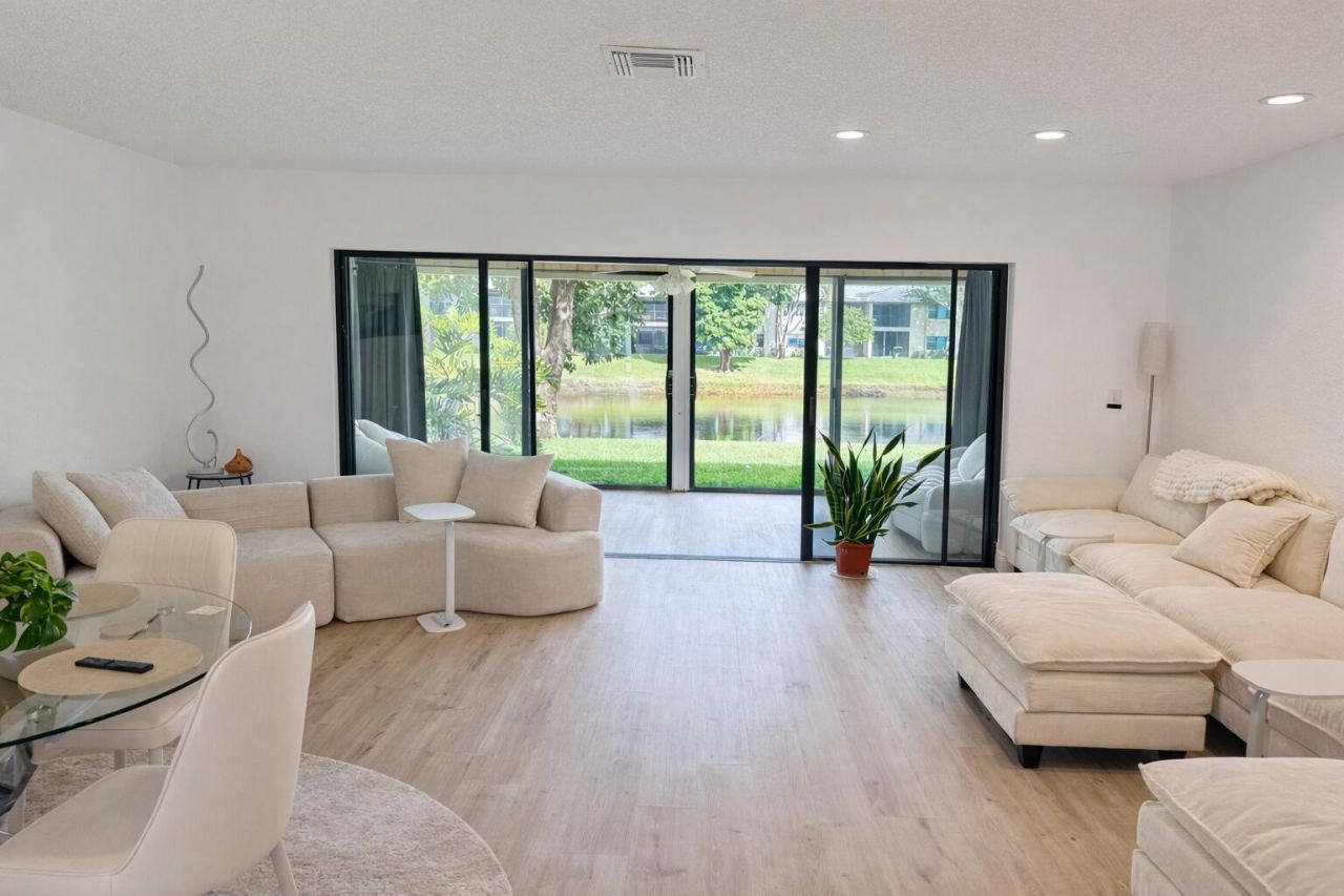 4 Westgate Lane, Unit 4c, Boynton Beach, FL 33436 Photo