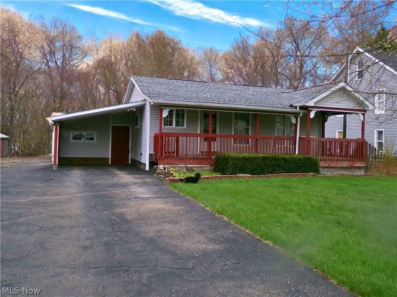 317 Mann Drive NE, Waynesburg, OH 44688 Photo 1