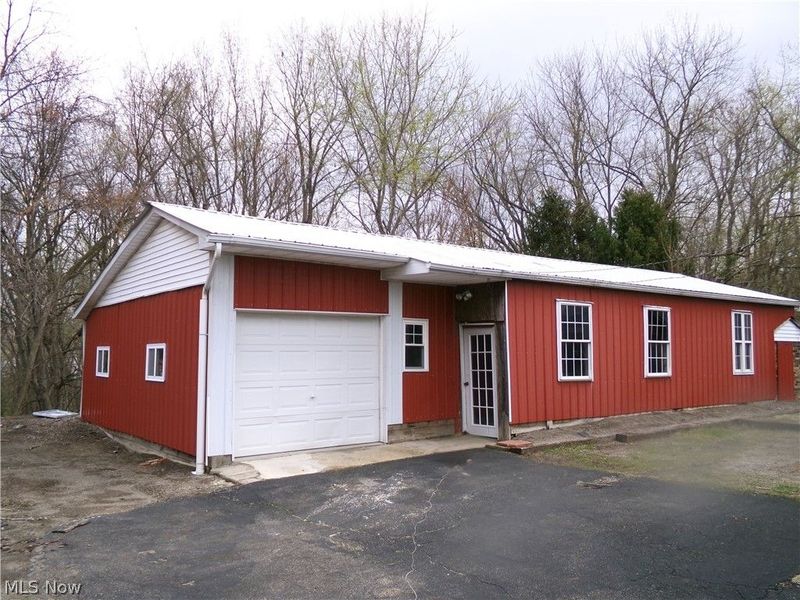 317 Mann Drive NE, Waynesburg, OH 44688 Photo 14