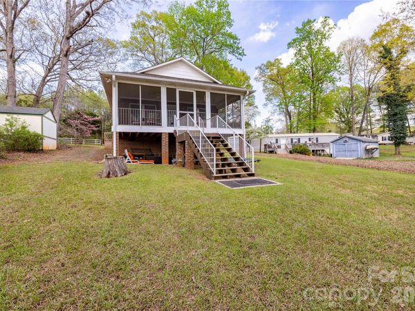 646 Springwood Drive , Mount Gilead, NC 27306