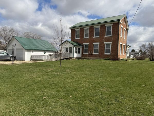 208 N ROOSEVELT , Garnavillo, IA 52049