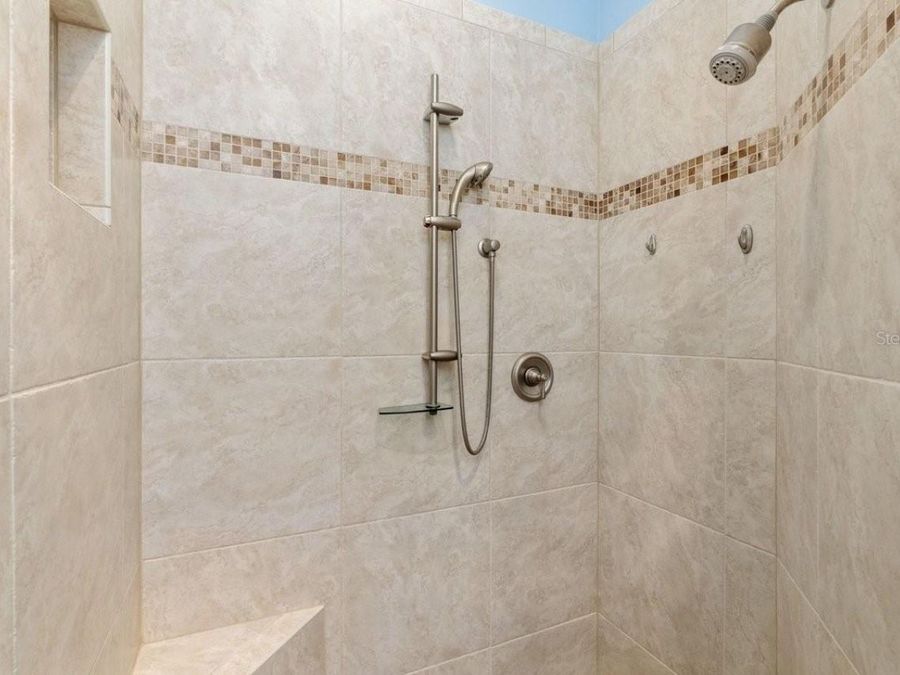 Property Image 95