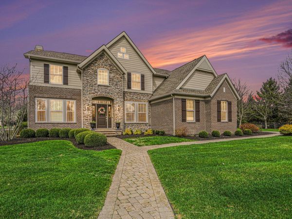 9280 Mcclellan Drive, New Albany, OH 43054