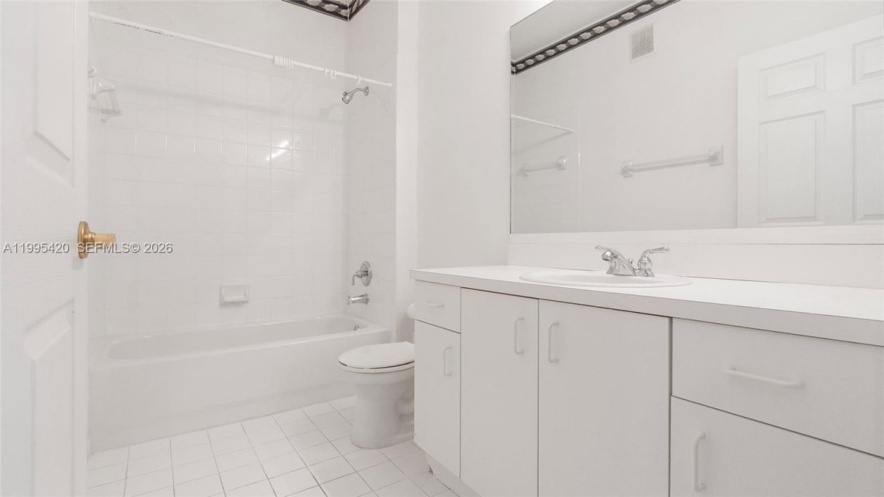 7501 S Aragon Blvd , Unit 4, Sunrise, FL 33313 Photo