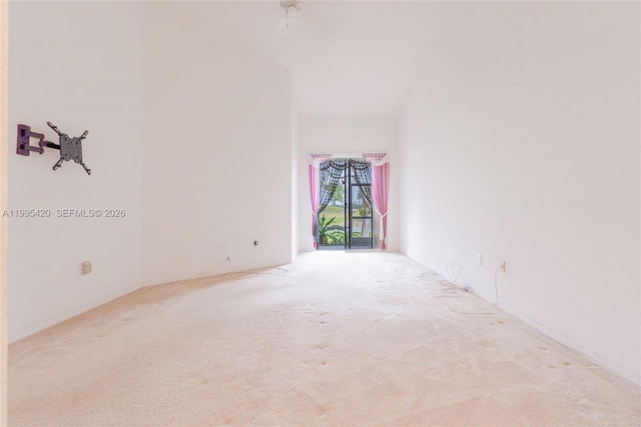 7501 S Aragon Blvd , Unit 4, Sunrise, FL 33313 Photo