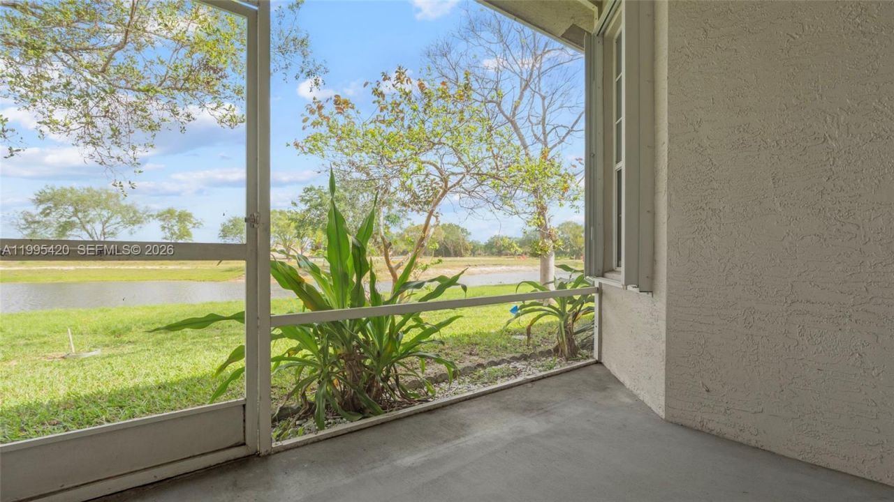 7501 S Aragon Blvd , Unit 4, Sunrise, FL 33313 Photo