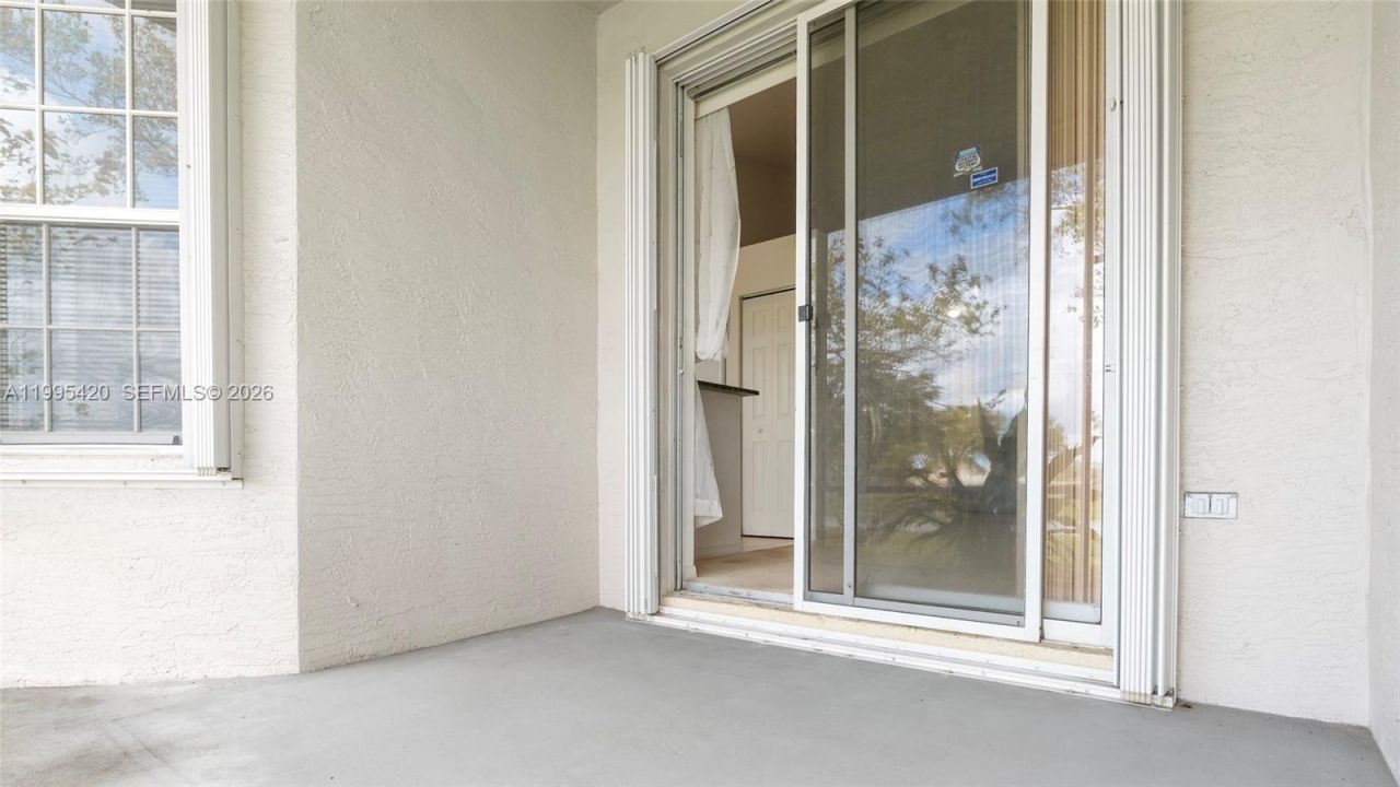 7501 S Aragon Blvd , Unit 4, Sunrise, FL 33313 Photo