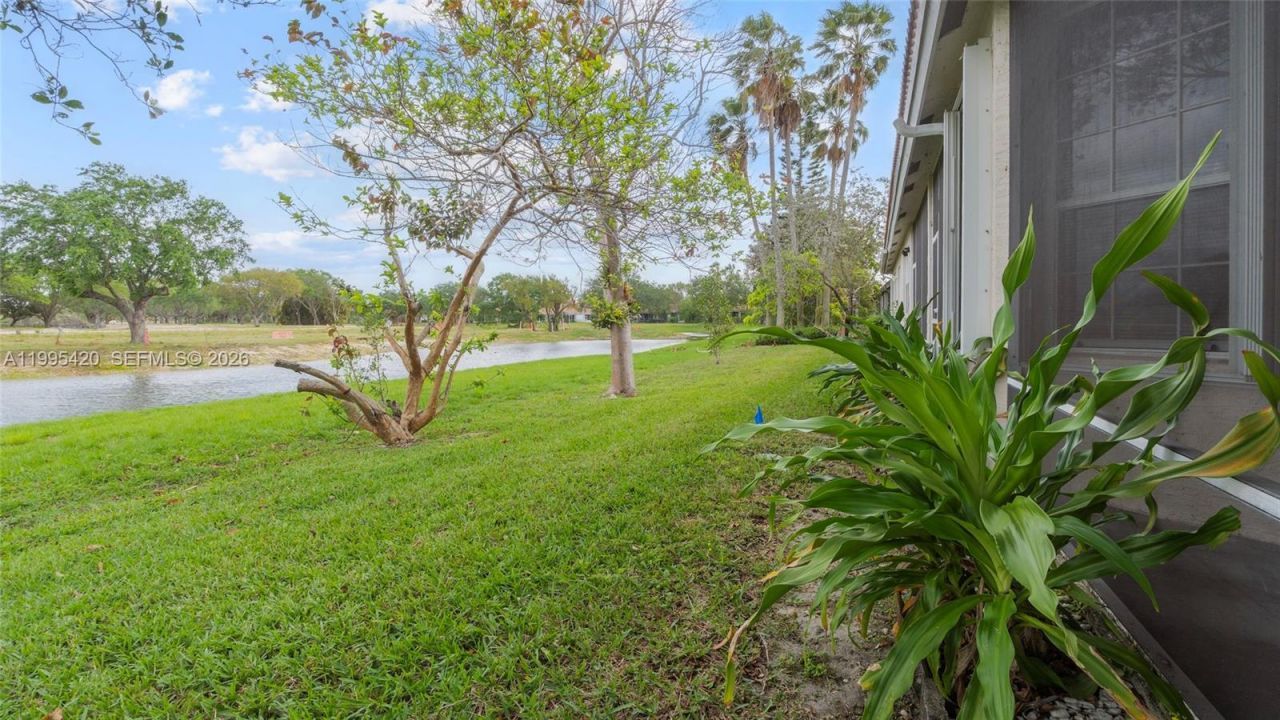 7501 S Aragon Blvd , Unit 4, Sunrise, FL 33313 Photo