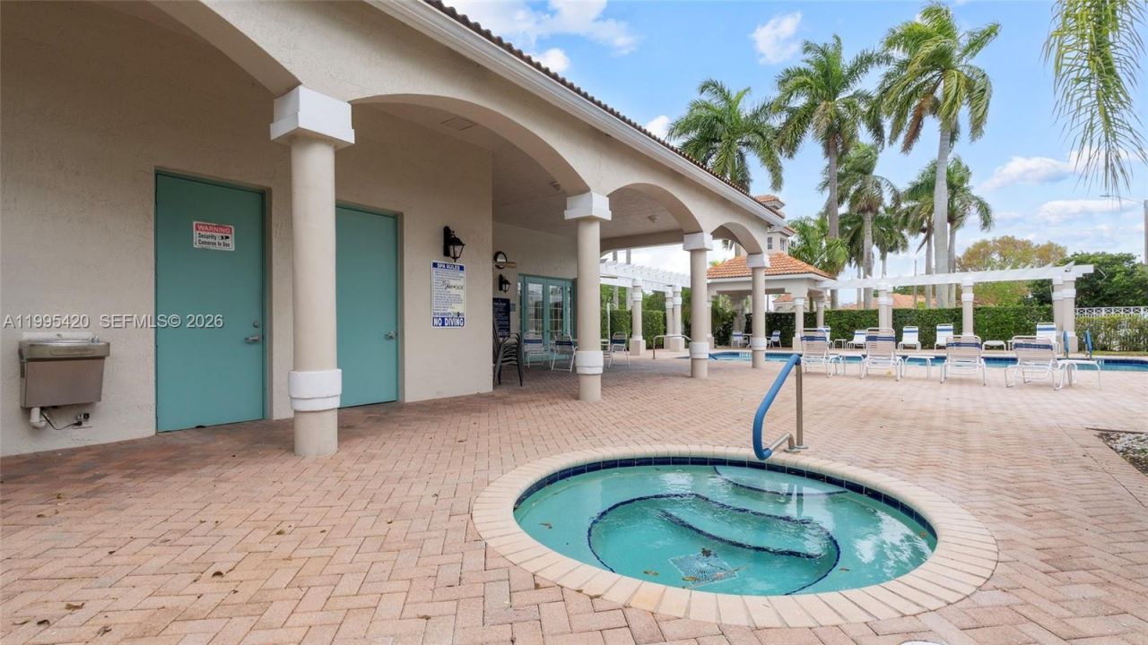 7501 S Aragon Blvd , Unit 4, Sunrise, FL 33313 Photo