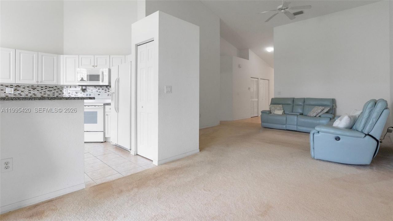 7501 S Aragon Blvd , Unit 4, Sunrise, FL 33313 Photo
