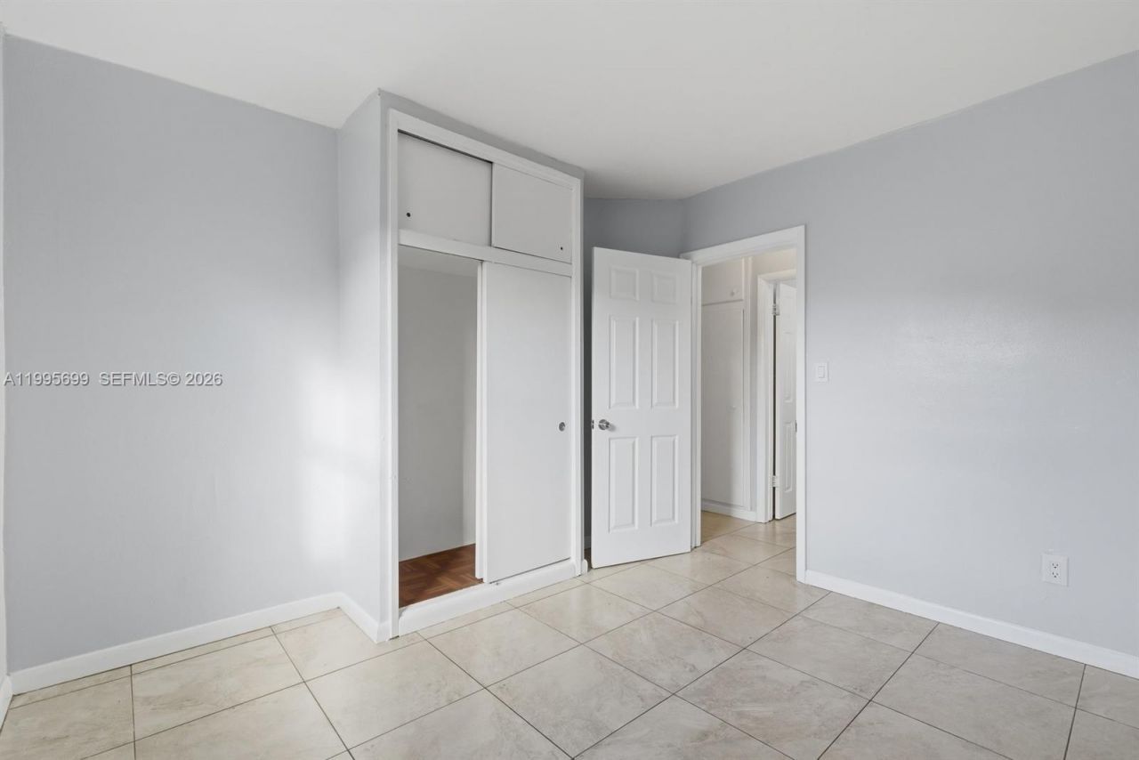 533 NW 15th Way, Fort Lauderdale, FL 33311 Photo