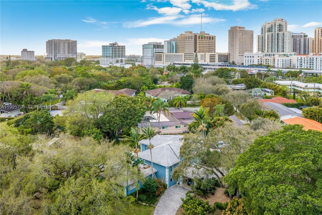 9200 SW 70th Ave, Pinecrest, FL 33156 Photo