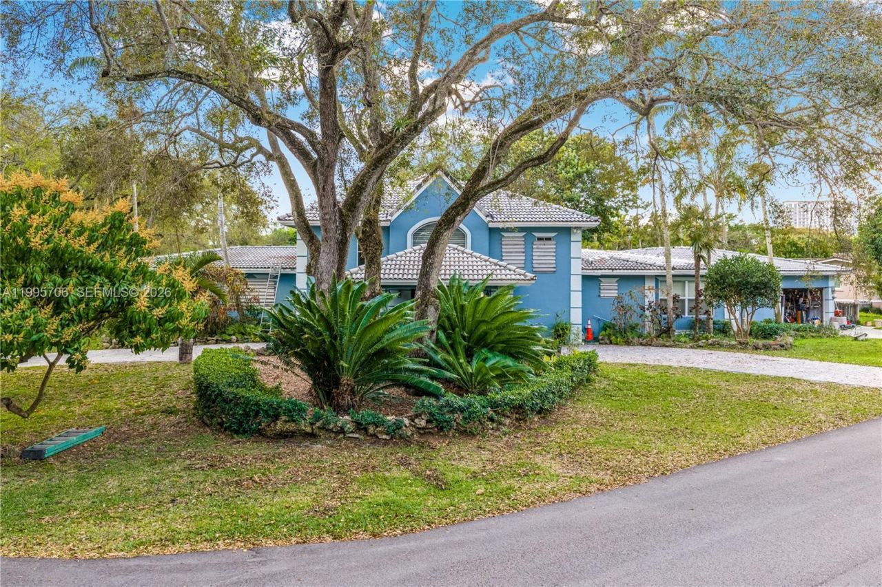 9200 SW 70th Ave, Pinecrest, FL 33156 Photo