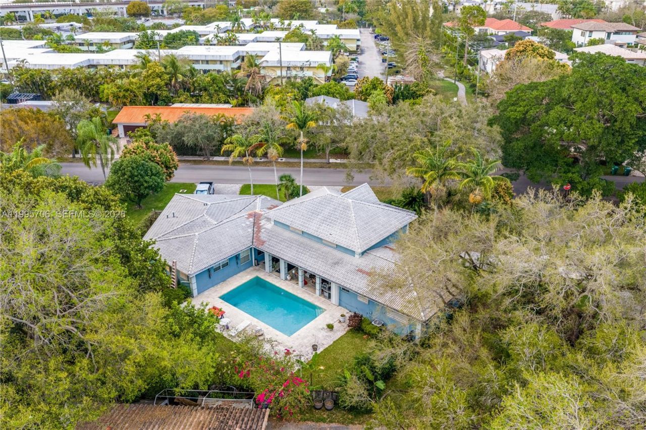 9200 SW 70th Ave, Pinecrest, FL 33156 Photo