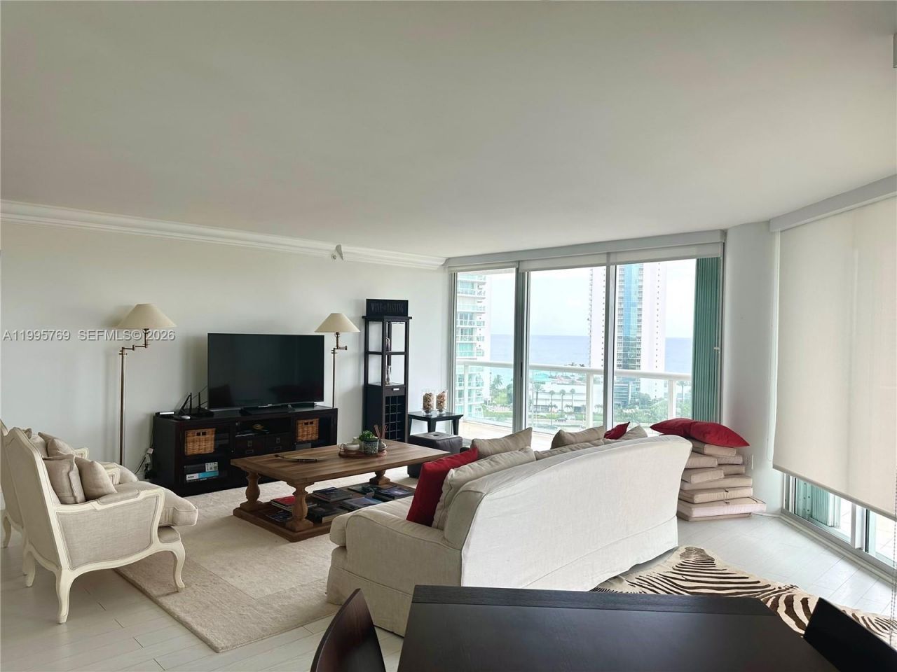 16500 Collins Ave , Unit 1453, Sunny Isles Beach, FL 33160 Photo