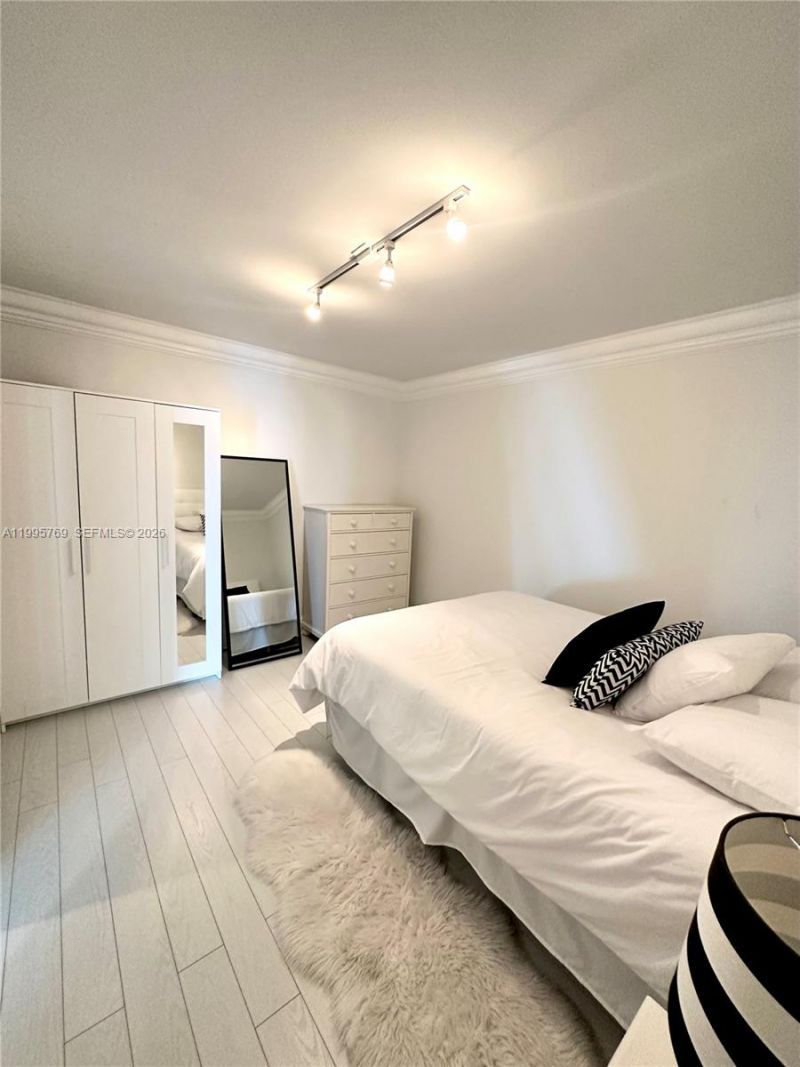 16500 Collins Ave , Unit 1453, Sunny Isles Beach, FL 33160 Photo