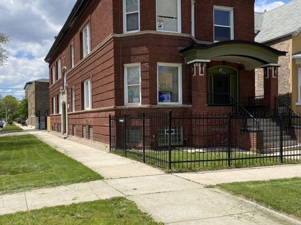 5658 S Honore Street , Unit 1F, Chicago, IL 60636