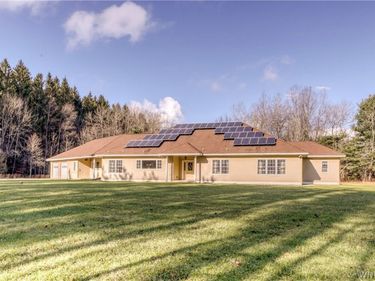 1618 E Hill Road, Franklinville, NY 14737