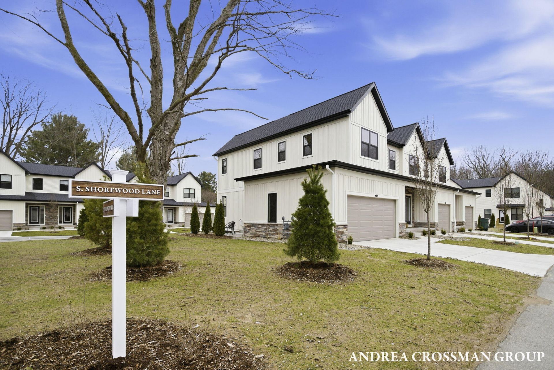 1989 S Shorewood Lane, Holland, MI 49423 Main Photo