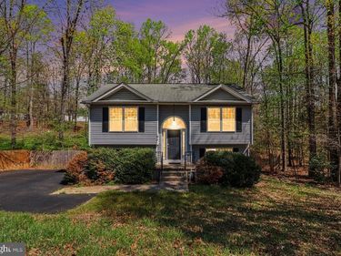 876 CAMPERS LANE, RUTHER GLEN, VA 22546