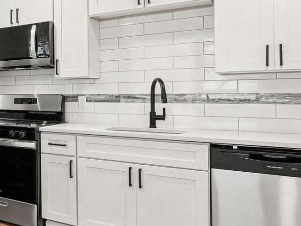 512 ESSEX , GLOUCESTER CITY, NJ 08030