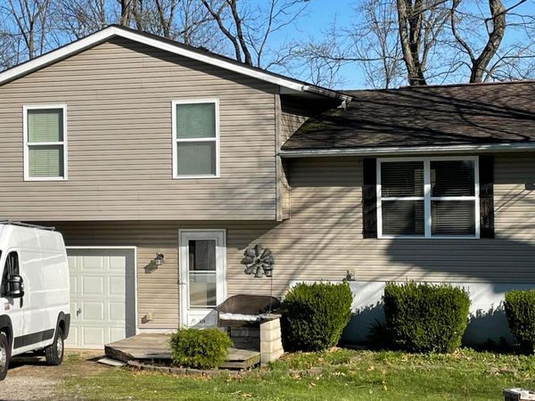 534 Brentwood Drive NE, Newark, OH 43055